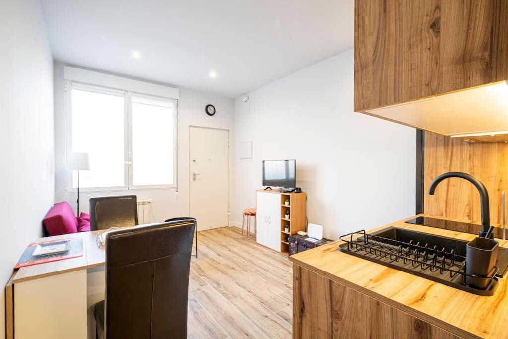 Agradable Apartamento A Pie De Calle-30 Min De Sol Мадрид Екстериор снимка