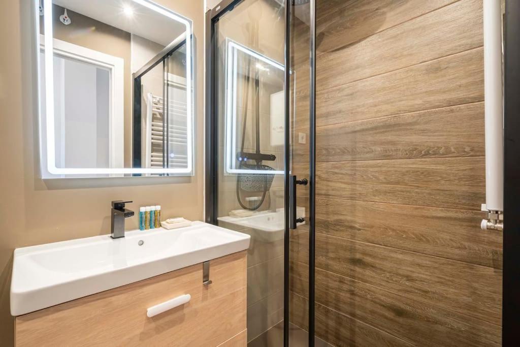 Agradable Apartamento A Pie De Calle-30 Min De Sol Мадрид Екстериор снимка