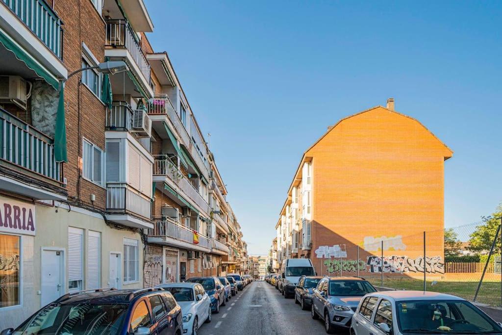 Agradable Apartamento A Pie De Calle-30 Min De Sol Мадрид Екстериор снимка