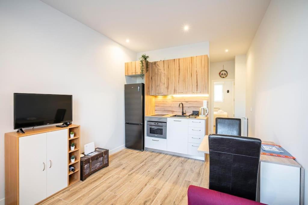 Agradable Apartamento A Pie De Calle-30 Min De Sol Мадрид Екстериор снимка